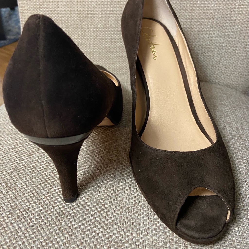Cole Haan Brown Peep Toe Pump. Size 11